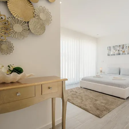 Casa Ventosa With Private Pool * Santa Barbara (Lisbon)