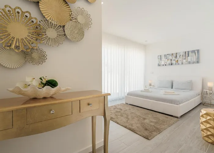 Casa Ventosa With Private Pool * Santa Barbara (Lisbon)