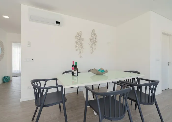 Casa Ventosa With Private Pool Santa Barbara (Lisbon)